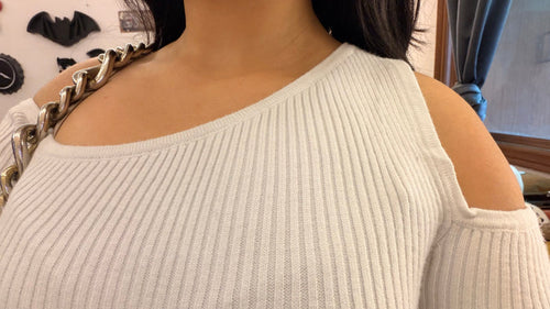 10 summer top 32-35 bust (thrifted)