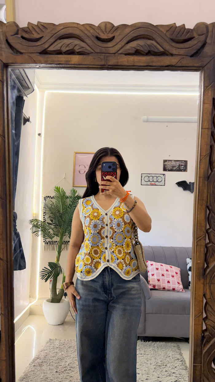 41 Pinterest top 30-34 bust