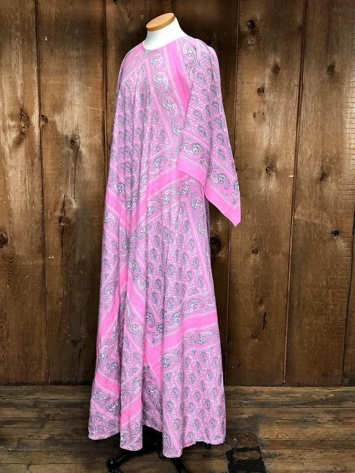 70s Pink Paisley Kaftan      L