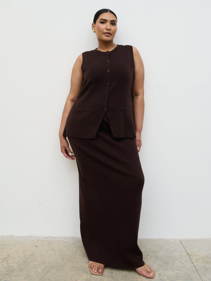 Souki Is 5'8" & Wears Size UK XL|Alba Knit Maxi Skirt - Chocolate