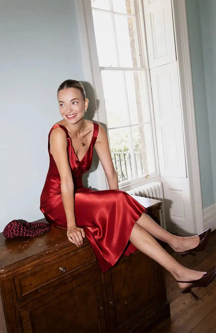 Amelia Midi Dress in Chilli Red Rewritten
