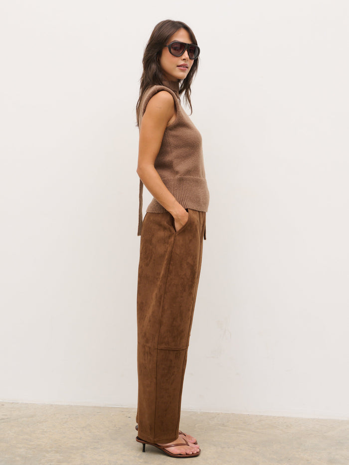 Anna is 5'6" & Wears Size UK 6|Ami Barrel Leg Suede Trousers - Tan Brown
