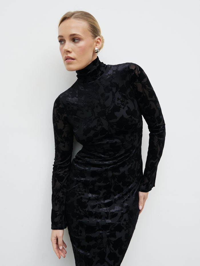 Harriet is 5'8" & Wears Size UK 8|Caitlin Flocked Backless Maxi Dress - Black
