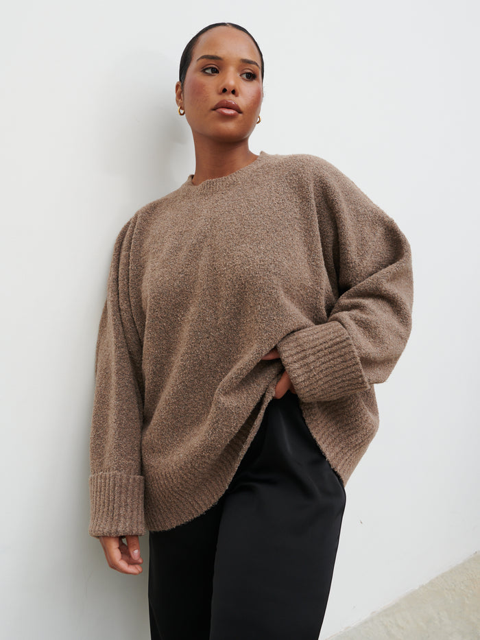 Steffy is 5'7" & Wears Size UK XL|Camille Oversized Borg Jumper Curve - Mocha