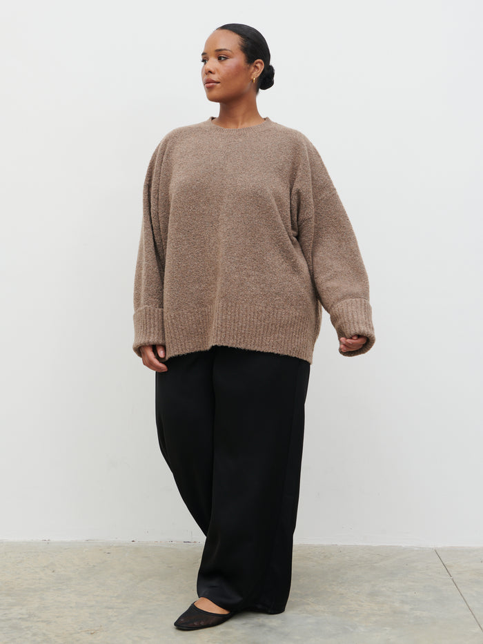 Steffy is 5'7" & Wears Size UK XL|Camille Oversized Borg Jumper Curve - Mocha