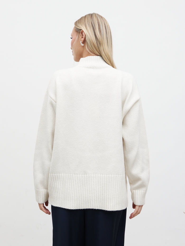 Honor is 5'4" & Wears Size UK S|Claudia Double Ended Zip Knit Cardigan - Cream