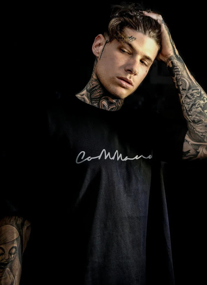COMMAND Cursive T-Shirt (Black)