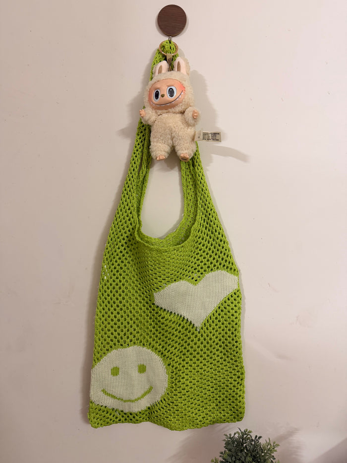 Cut crochet bag