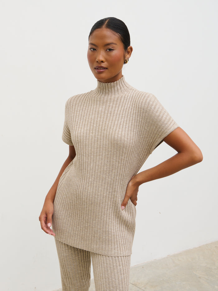 Elle Is 5'3" & Wears Size UK XS|Dionne Short Sleeve Knit Top - Taupe Marl