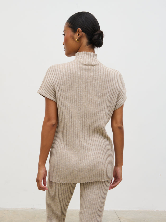 Elle Is 5'3" & Wears Size UK XS|Dionne Short Sleeve Knit Top - Taupe Marl