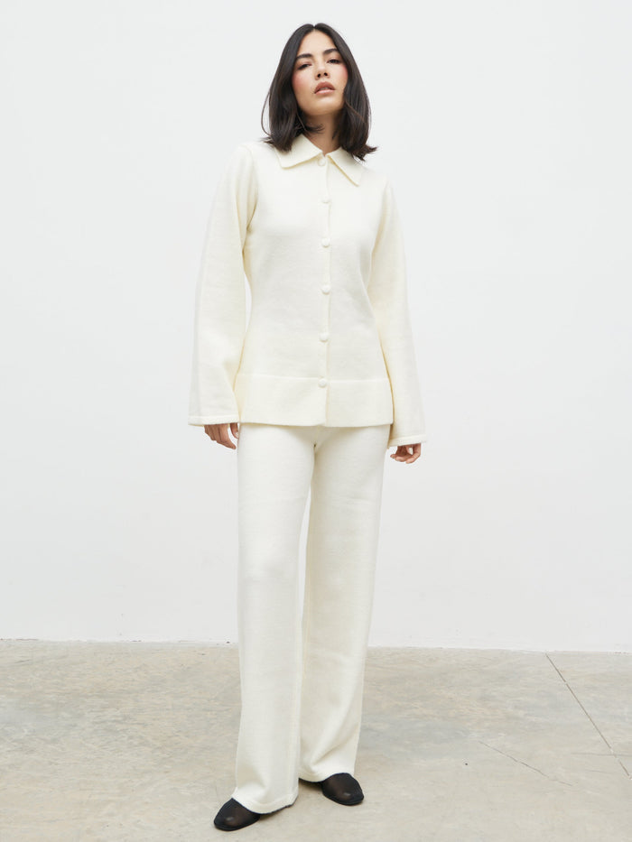 Veronica is 5'8" & Wears Size UK XS|Ellice Collared Knit Cardigan - Cream