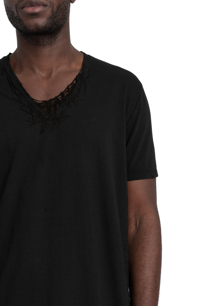 MD75 | SS26 - Embroidered cotton t-shirt, Black resin MD13252