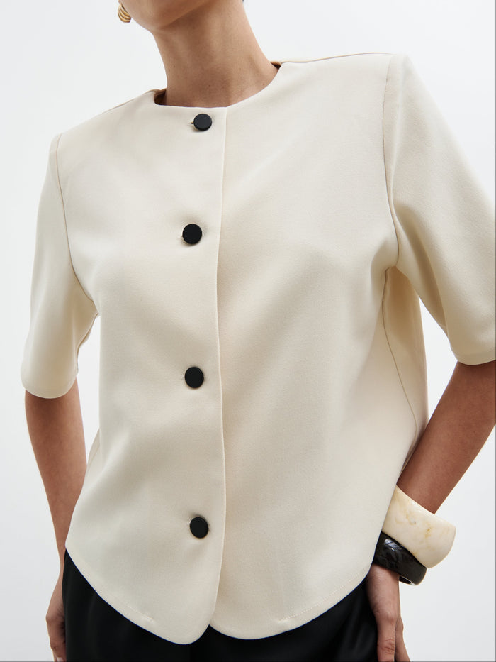 Veronica is 5'8" & Wears Size UK 6|Essie Short Sleeve Button Down Top - Stone