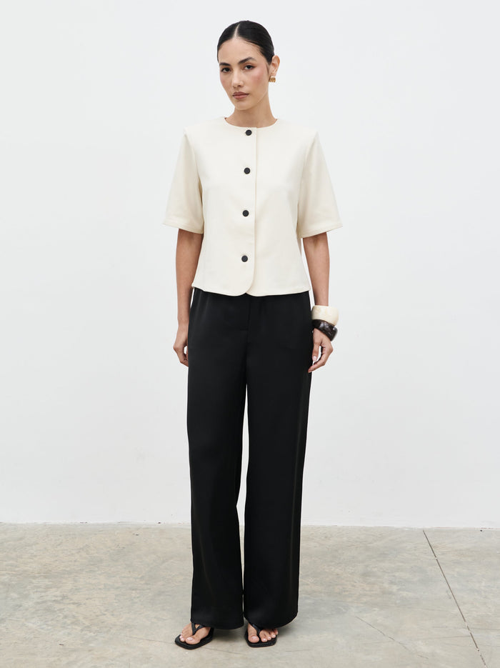 Veronica is 5'8" & Wears Size UK 6|Essie Short Sleeve Button Down Top - Stone