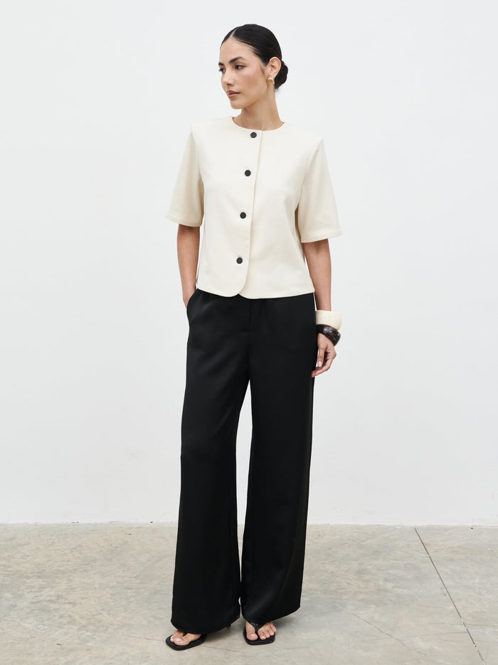 Veronica is 5'8" & Wears Size UK 6|Essie Short Sleeve Button Down Top - Stone