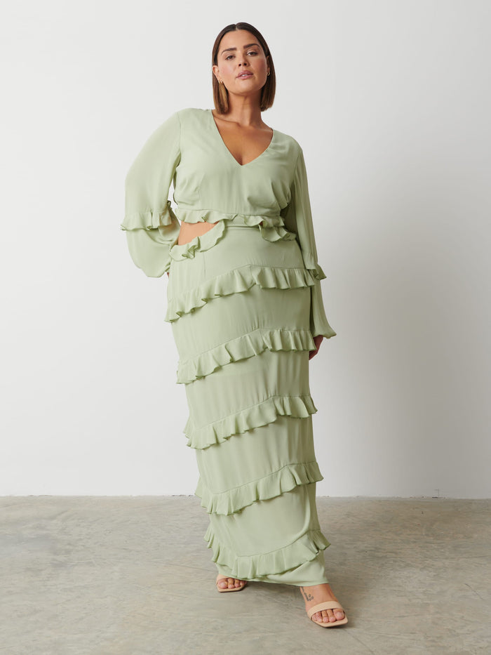 Rafaela Is 5'9" & Wears Size UK 18|Evie Ruffle Maxi Dress Curve - Sage