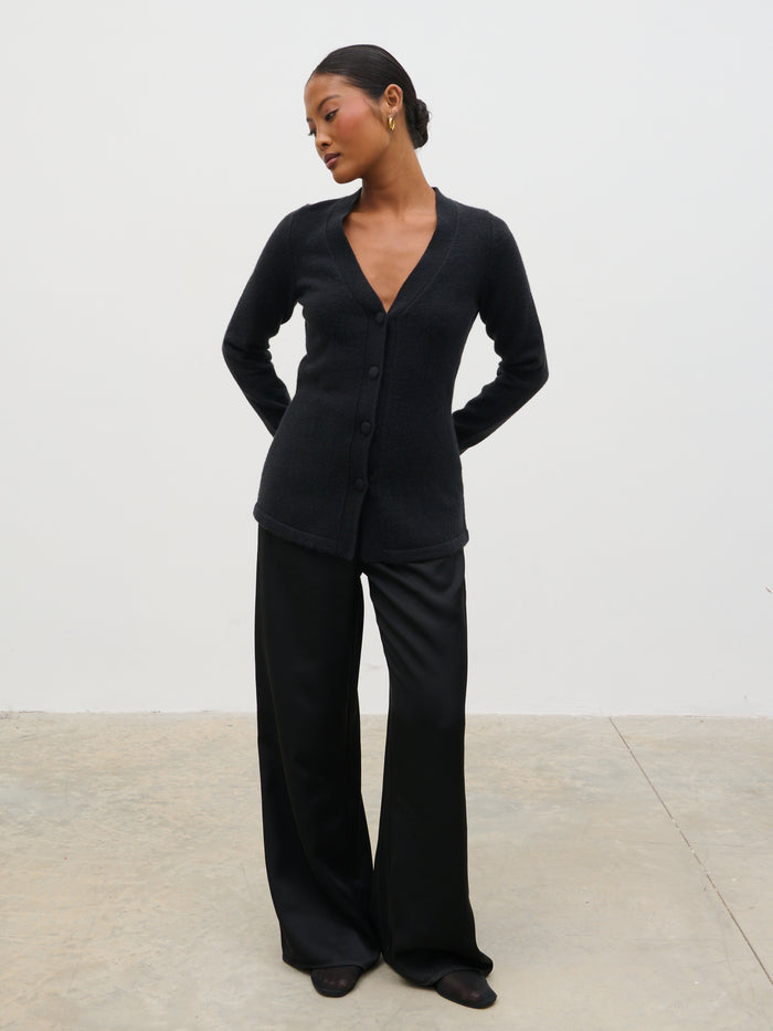 Elle Is 5'3" & Wears Size UK XS|Gemma Longline Hourglass Knit Cardigan - Black
