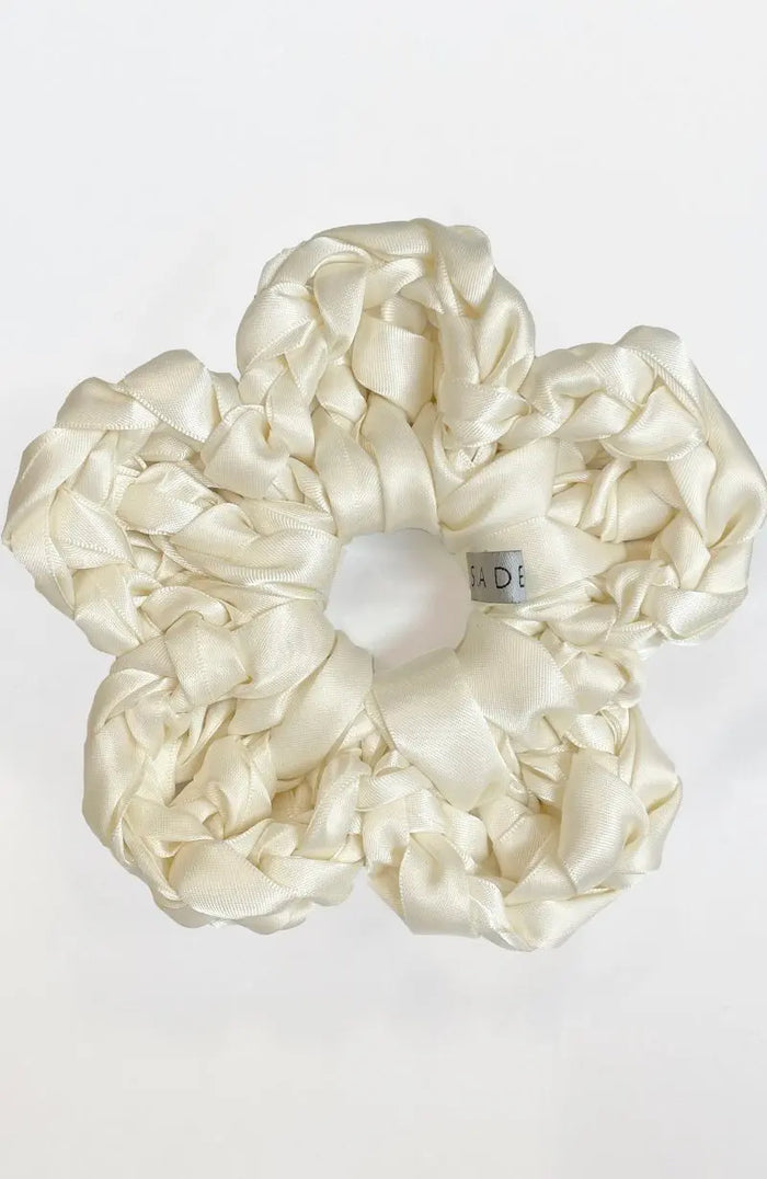 Hair Accessory in Antique White Rewritten