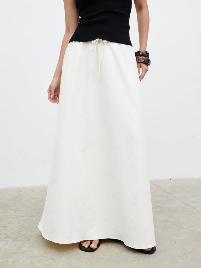 Veronica is 5'8" & Wears Size UK 6|Kennedi Drawstring Maxi Skirt - Cream