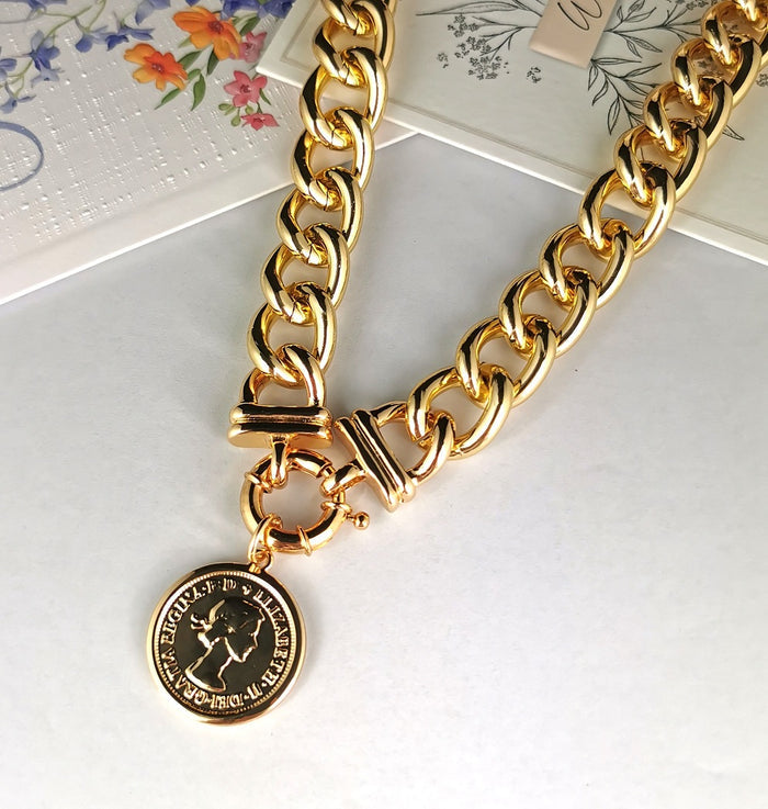 Lucre Coin Necklace - Gold