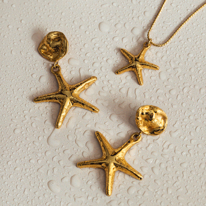 LUXE Starfish Charm Necklace