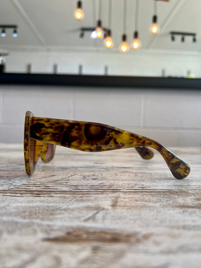 Metis Sunglasses - Amber Temptation