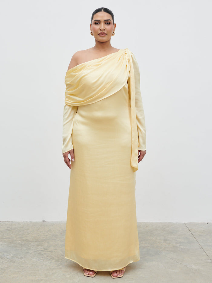 Souki Is 5'8" & Wears Size UK 18|Neomie One Shoulder Tie Chiffon Maxi Dress Curve - Lemon