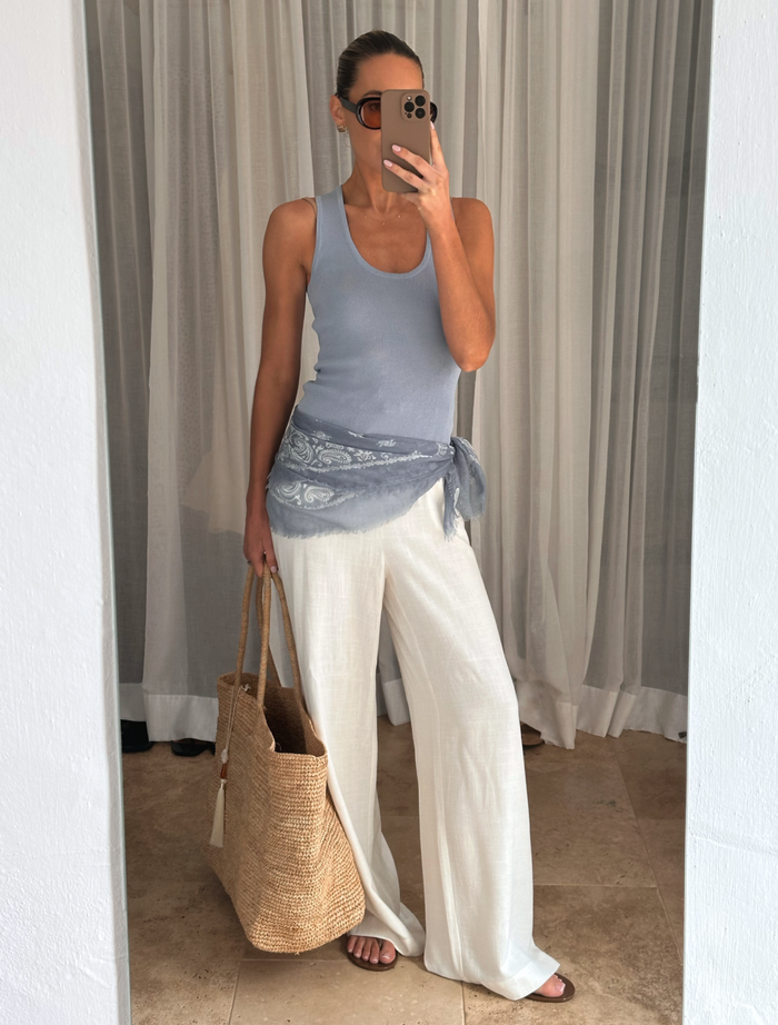 Katharina is 5'9" & Wears Size UK 8|Nessa Drawstring Linen Blend Trousers - White