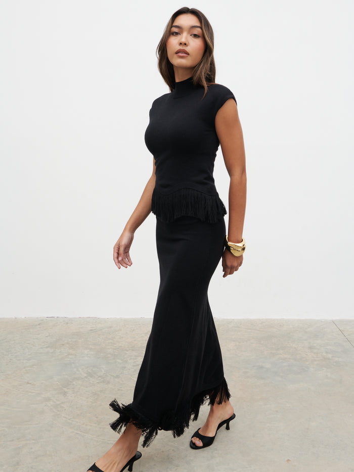 Lana is 5.9.5" & Wears Size UK S|Orlendina Fringe Top - Black