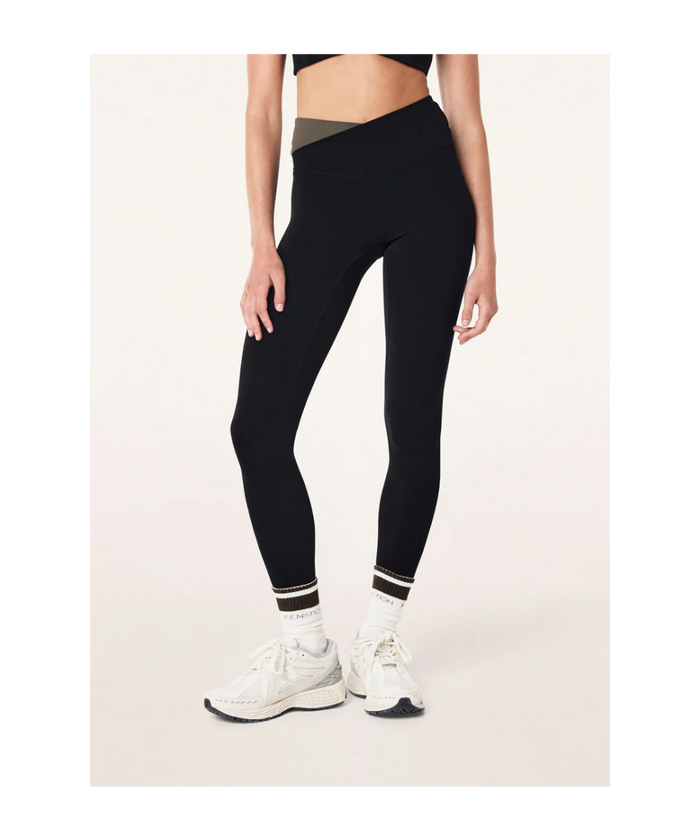 P.E Nation Wander F/L Legging (Black/Tarmac)