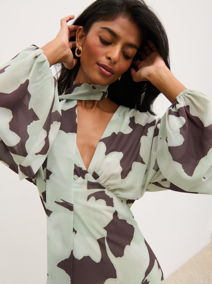 Kavita is 5'7" & Wears Size UK 6|Petula Batwing Scarf Maxi Dress - Mint Watercolour Floral