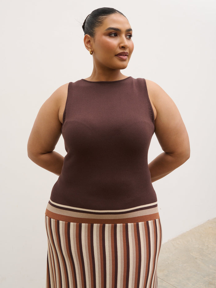Souki Is 5'8" & Wears Size UK XL|Phoebe Slash Neck Stripe Knit Maxi Dress Curve - Brown