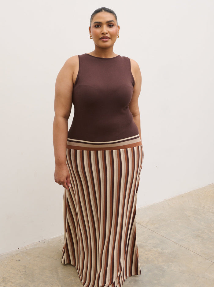 Souki Is 5'8" & Wears Size UK XL|Phoebe Slash Neck Stripe Knit Maxi Dress Curve - Brown