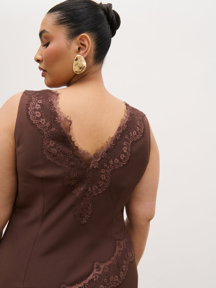 Souki Is 5'8" & Wears Size UK 18|Robin Slip Lace Maxi Dress Curve - Chocolate Brown