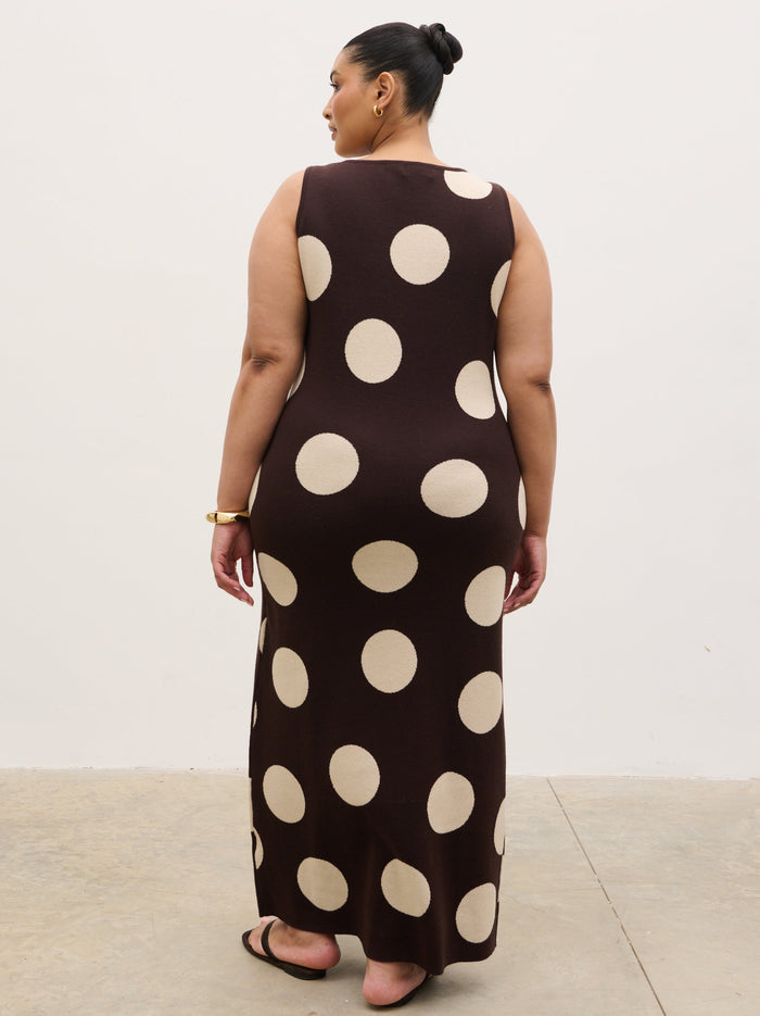 Souki Is 5'8" & Wears Size UK XL|Sarover Polka Dot Maxi Knit Dress Curve - Chocolate and Cream