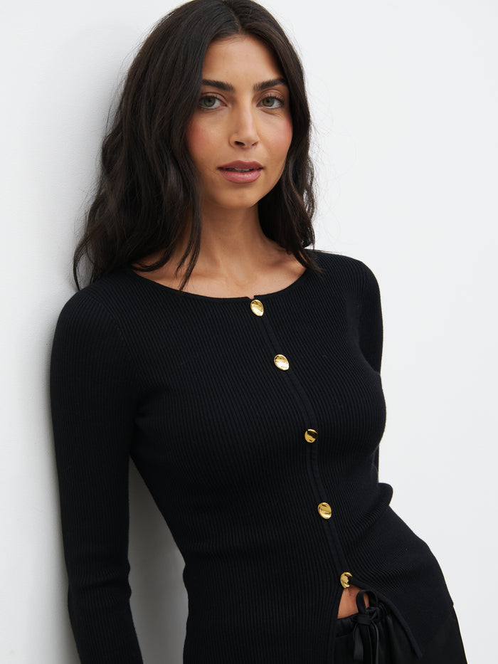 Lygia Is 5'9" & Wears Size UK S|Sissi Fine Knit Button Detail Top - Black