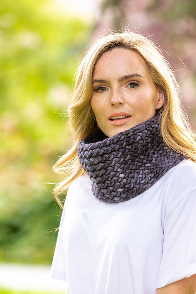 super_soft_merino_wool_snood_wool_f817f598-d077-4bad-8f7c-e111f235a720.jpg