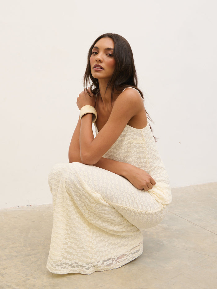 Lana is 5'9" & Wears Size UK 8|Talia Floral Strappy Top - Cream