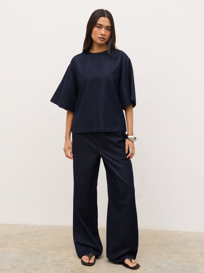 Candy Is 5'6" & Wears Size UK 8|Tiff Boxy T-Shirt - Indigo