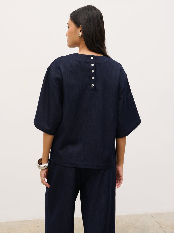 Candy Is 5'6" & Wears Size UK 8|Tiff Boxy T-Shirt - Indigo