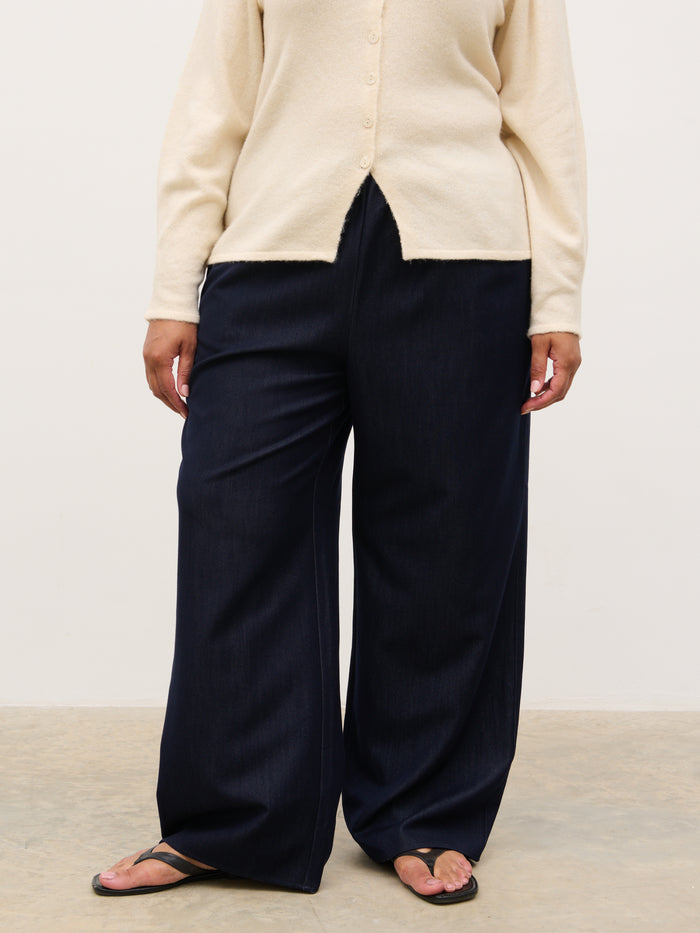 Souki Is 5'8" & Wears Size UK 18|Tiff Drawstring Trousers Curve - Indigo