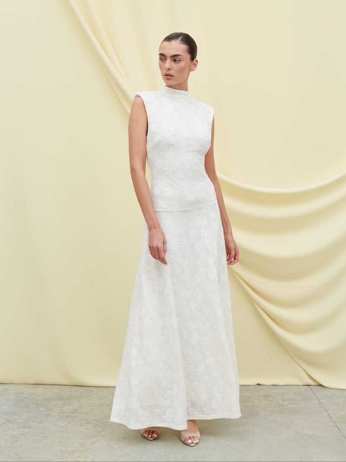 Katharina is 5'9" & Wears Size UK 8|Tyra Drop Hem Floral Maxi Dress - Cream