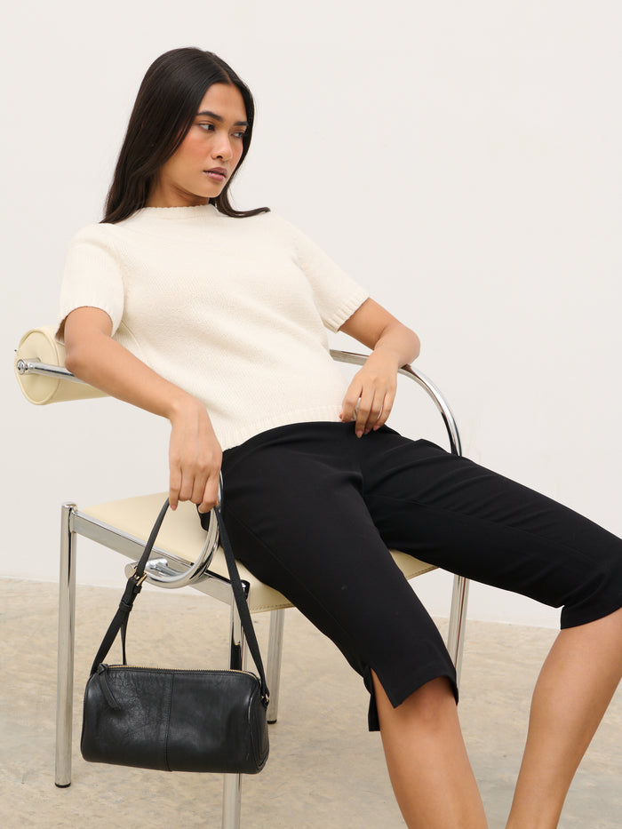 Valeria Capri Pants - Black