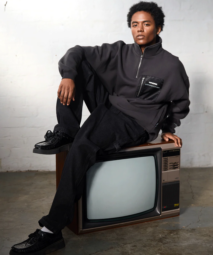 WNDRR Frequency Panel 1/4 Zip Sweat (Faded Black)