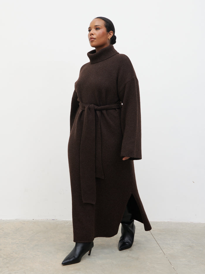 Steffy is 5'7" & Wears Size UK XL|Wrenley Midaxi Knit Dress Curve - Chocolate