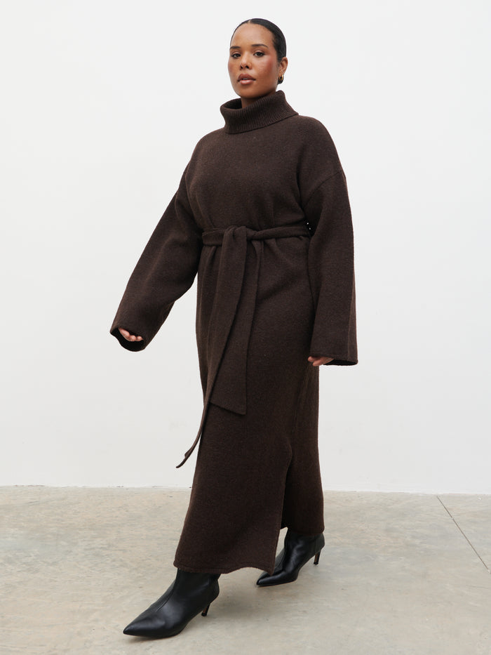 Steffy is 5'7" & Wears Size UK XL|Wrenley Midaxi Knit Dress Curve - Chocolate